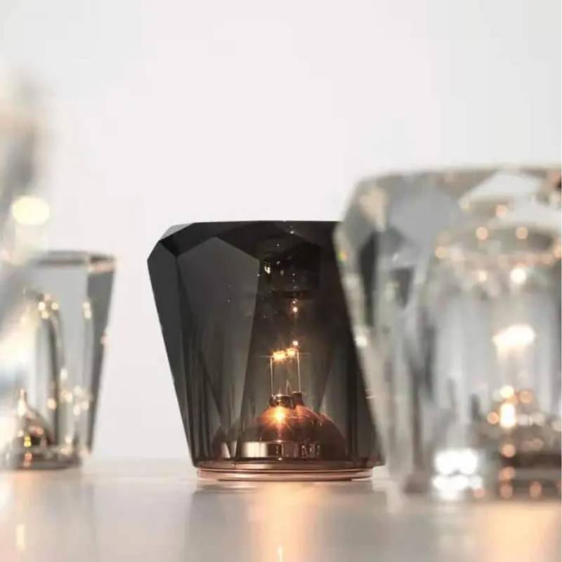 Luminária-de-Mesa-Decorativa-e-Abajur-Diamond-Illumiarte-8