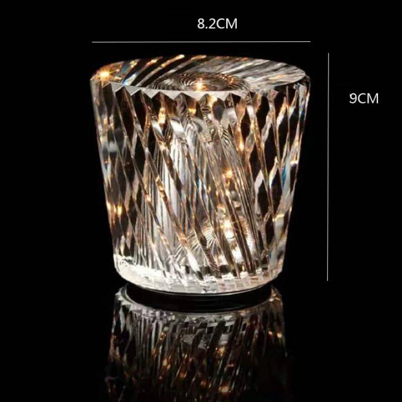 Luminária-de-Mesa-Decorativa-e-Abajur-Diamond-Illumiarte-11